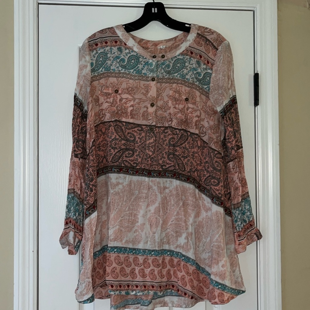 Women’s long sleeve tunic top